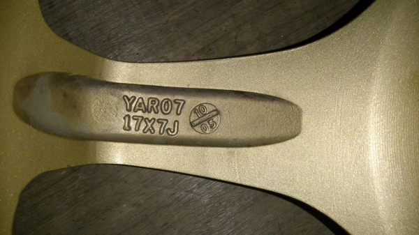 ขายแม็ก17 กว้าง7นิ้ว