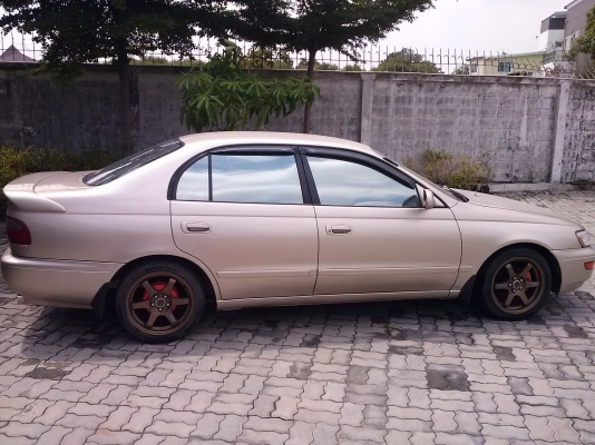 TOYOTA CORONA