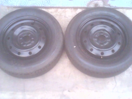 ขายล้อพร้อมยาง 175 65 15 วงละ 1000 บาท คู่ 1800 บาท