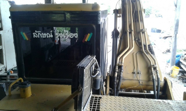 ขายด่วนครับ แบ็คโฮ CAT E200B เครื่อง 6D14 BO ปั้มทำใหม่ เอวแน่ครับ รถพร้อมใช้งานครับ รับรองซื้อแล้วไม่ผิดหวังครับ