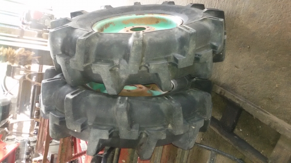 ขายอยางดอกบั้งขอบ16ราคา3500บาทสนใจโทร0813655996อำพร พาเจริญ ของอยู่วังบัง อ คลองขลุง จ กำแพงเพชร .