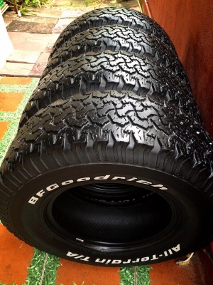 ขายยาง bf all 265/75/16 ปลายปี 10 สวยๆครับ