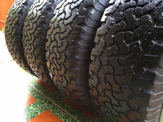 ขายยาง bf all 265/75/16 ปลายปี 10 สวยๆครับ