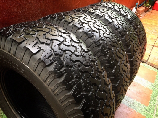 ขายยาง bf all 265/75/16 ปลายปี 10 สวยๆครับ