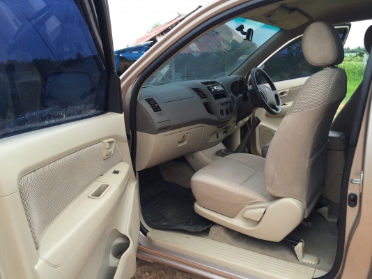 ขายวีโก้ปี50 สวยๆเดิมๆ พร้อมใช้งานครับ ขายวีโก้ปี50 สวยๆเดิมๆ พร้อมใช้งานครับ