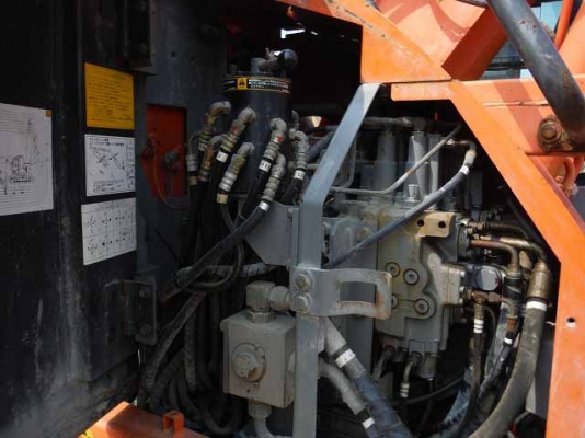 ZX135US # 69546 : รถขุด Hitachi นำเข้าจากญี่ปุ่น โทร.กุ้ง:0813062283