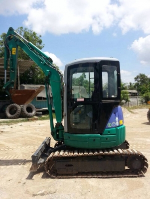 ขาย KOMATSU PC30MR นำเข้าจากญี่ปุ่น 090-986-2521 อ๊อบ ขาย KOMATSU PC30MR นำเข้าจากญี่ปุ่น 090-986-2521 อ๊อบ