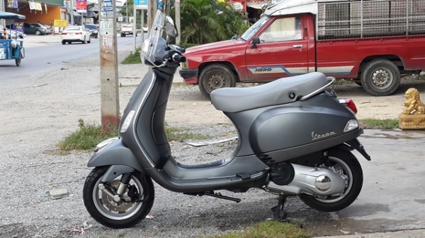 ขาาย VESPA 3V. ie ปี2013 สภาพออกห้างใหม่มากๆทะเบียนพร้อมโอน ขาาย VESPA 3V. ie ปี2013 สภาพออกห้างใหม่มากๆทะเบียนพร้อมโอน