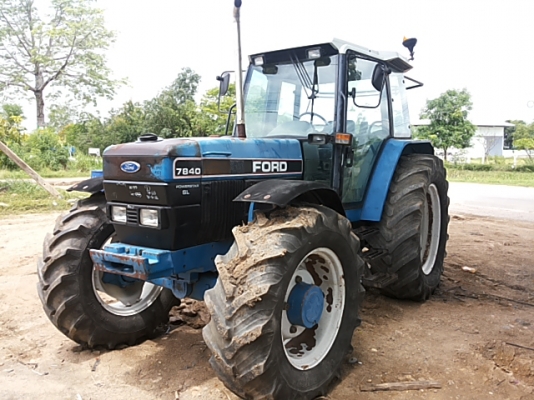 ขายรถไถ FORD NEW HOLLAND 7840 SL POWERSTAR  2 เพลา 6 สูบ คานหน้าคาราโร่  ราคา 630000