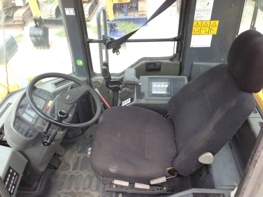 Komatsu WA400-3E นำเข้าจากญี่ปุ่น 090-986-2521 อ๊อบ