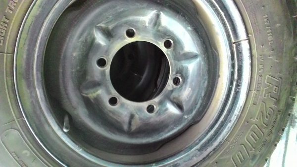 ขายยาง700_16บิดโตนเรเดียลพร้อมกะทะล้อ