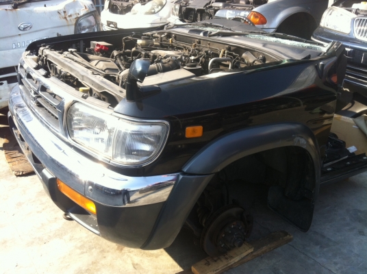 ขายเครื่องยนต์และหัวตัด NISSAN TERRANO เครื่องยนต์แท้ VG33 4WD  เกียร์ AT  เหมาะกับอู่และลูกค้าที่ต้องการเครื่องยนต์และอะไหล่ที่สมบูรณ์ !!