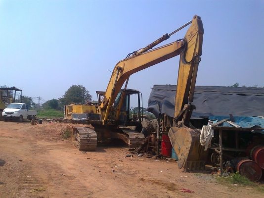 ขายด่วน..รถขุด KOMATSU PC200-3-311xx รถสวย ราคาถูก ใช้งานดี ประหยัดน้ำมัน เกินคุ้ม..