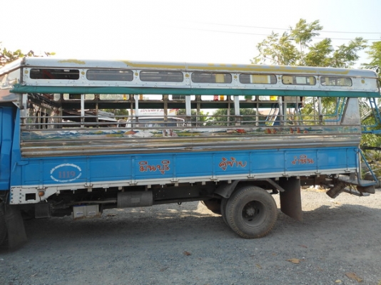 ขายรถสองแถว 6ล้อกลาง ยี่ห้อ Isuzu, ปี2535, สีฟ้า