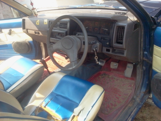 ขาย Big m  เครื่อง Z20  รถสวย เครื่องดี สีสวย  พร้อมโอนคับ