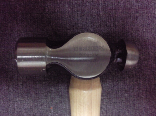 ค้อนขนาดหัว 2 ปอนด์ยี้ห้อKENNEDYของประเทศอังกฤษ