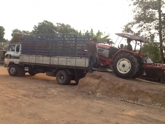 ยันร์ม่า EF 453 T 4 WD 2 เพลา พร้อมผาน CMT 6x24 รถไร่นางฟ้าสวยจัด