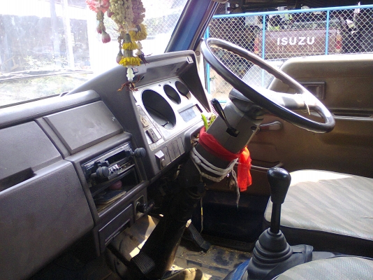 ขายรถบ้าน6ล้อ TOYOTA DYNA 300 115Hp 4.3m. ออกห้างมือเดียว ช่วงล่างแน่น แซสซีแจ่มไร้ที่ติ เฟืองท้ายแน่น เครื่องดี เอกสารครบพร้อมใช้พร้อมโอน