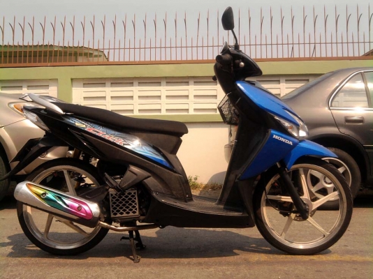 ขออนุญาติขาย  Honda CLICK สีน้ำเงิน-ดำ ล้อแม็ก