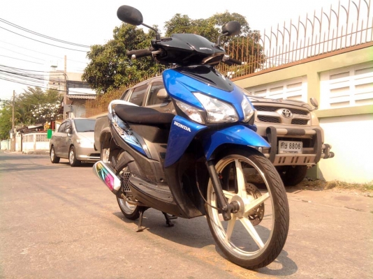 ขออนุญาติขาย  Honda CLICK สีน้ำเงิน-ดำ ล้อแม็ก