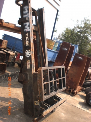 ขายเสา tcm 2.5 ตัน พร้อม hinge fork จากญี่ปุ่น