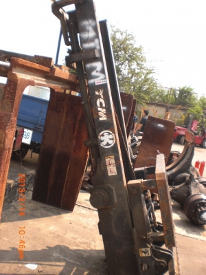 ขายเสา tcm 2.5 ตัน พร้อม hinge fork จากญี่ปุ่น
