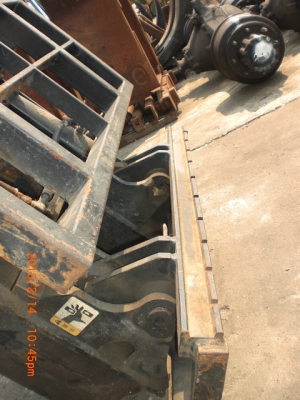 ขายเสา tcm 2.5 ตัน พร้อม hinge fork จากญี่ปุ่น