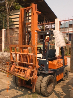 ขาย toyota 5fd23 4.5m hinge fork