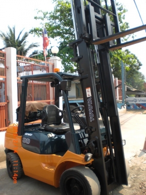 ขายรถยก toyota 42-7fg30 lpg