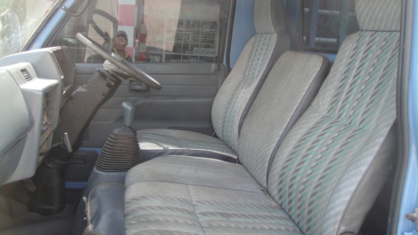 ISUZU NKR 100แรง รถสวย ดาวน์45000ผ่อน7500/48เดือน