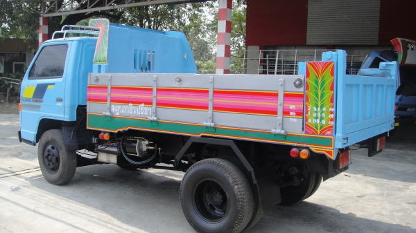 ISUZU NKR ดั๊มดิน ดาวน์45000ผ่อน10600/48เดือน