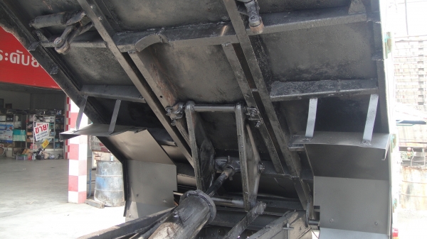 ISUZU NKR ดั๊มดิน ดาวน์45000ผ่อน10600/48เดือน