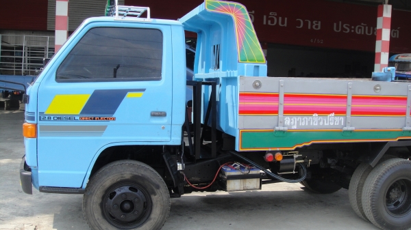 ISUZU NKR ดั๊มดิน ดาวน์45000ผ่อน10600/48เดือน