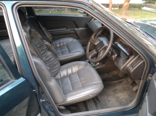 -ขายรถยนต์เรโนลล์R//21 วางเครื่องซูบารุบอกเซอรอีเจ20วางแก็สแอลพีจีแล้วใช้ระบบน้ำมันได้เกียร์ออโต้