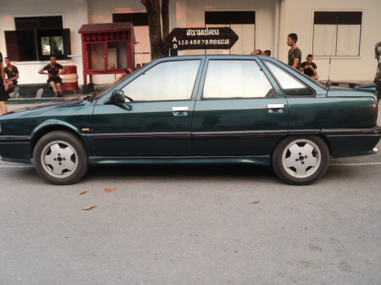 -ขายรถยนต์เรโนลล์R//21 วางเครื่องซูบารุบอกเซอรอีเจ20วางแก็สแอลพีจีแล้วใช้ระบบน้ำมันได้เกียร์ออโต้