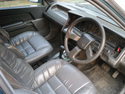 -ขายรถยนต์เรโนลล์R//21 วางเครื่องซูบารุบอกเซอรอีเจ20วางแก็สแอลพีจีแล้วใช้ระบบน้ำมันได้เกียร์ออโต้