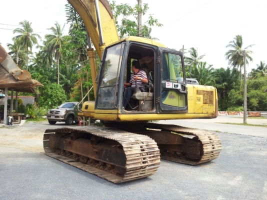 ขายด่วน!! KOMATSU PC 200-6 สภาพสวยค่ะ พร้อมใช้งาน เอกสารสัญญาซื้อขาย สนใจติดต่อ ญาดา 082-4487788