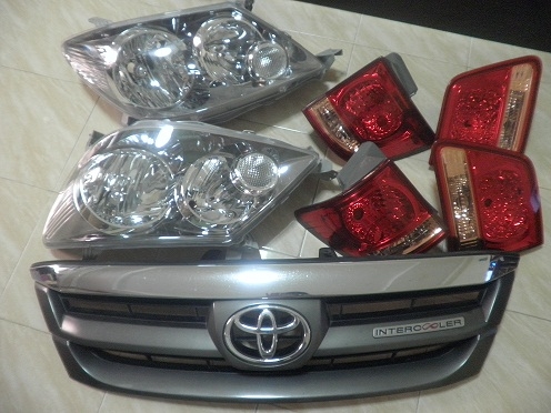 ขายไฟหน้า-หลัง Fortuner 2006 สภาหม่มาก 3000พใบาท