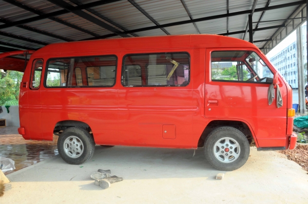 ขายรถตู้พร้อมใช้