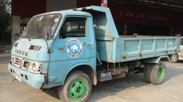 ISUZU KS ดั๊มดิน5คิว สภาพสวยเดิมๆพร้อมใช้ ราคาถูก