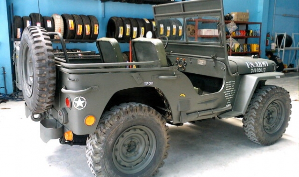 JEEP FORD 1942 WORLD WAR TWO JEEP FORD 1942 WORLD WAR TWO