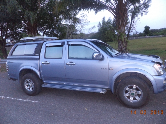 ขาย ISUZU DMAX 3000 DI เทอร์โบ SLX