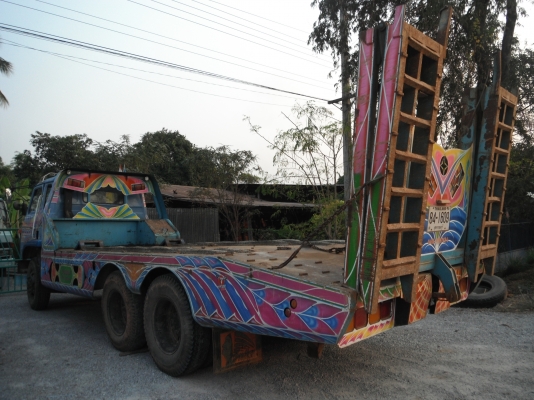 ขายรถเทรลเลอร์ 10 ล้อ NISSAN UD CW30 รถ 2 เพลา บรรทุกรถเกี่ยวข้าว เครื่อง 225 แรงม้า (รถอยู่สุพรรณบุรี)