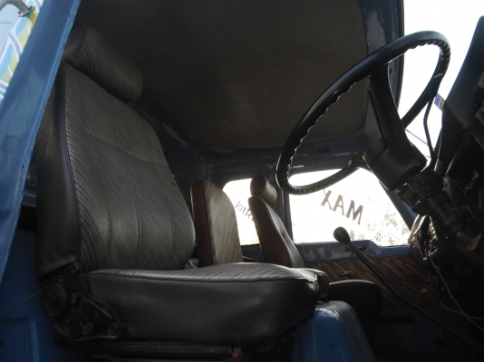 ขายรถเทรลเลอร์ 10 ล้อ NISSAN UD CW30 รถ 2 เพลา บรรทุกรถเกี่ยวข้าว เครื่อง 225 แรงม้า (รถอยู่สุพรรณบุรี)