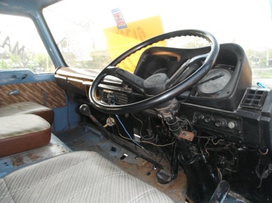 ขายรถเทรลเลอร์ 10 ล้อ NISSAN UD CW30 รถ 2 เพลา บรรทุกรถเกี่ยวข้าว เครื่อง 225 แรงม้า (รถอยู่สุพรรณบุรี)