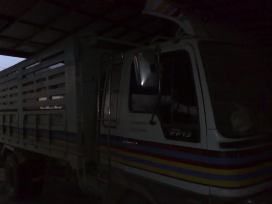 สวยพร้อมใช้ ขายรถดั้มบรรทุก 6 ล้อ HINO GD 2J เครื่อง 195 แรง ยาง 900 กะบะยาว 4.5 เมตรดั้มเกษตรพวงมาลัยพาเวอร์เบรคทิฟฟี่ทะเบียนเค็มชุดโอนพร้อม