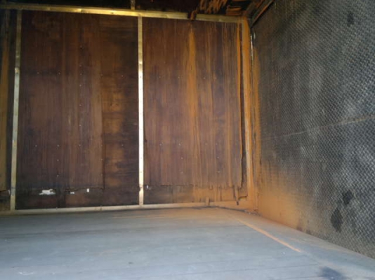 ขายรถ 6 ล้อ ตู้แห้ง 6 ปาน มีลิปไฮโรลิคหลัง กระบะยาว 8 เมตร NISSAN CB80L 165 แรง