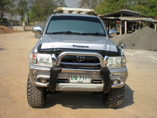 ขายรถกระบะไฮรักไทเกอร์ D4D โฟวีนขับเคลื่อน 4 ล้อ แต่งเท่ สภาพสวยพร้อมลุย