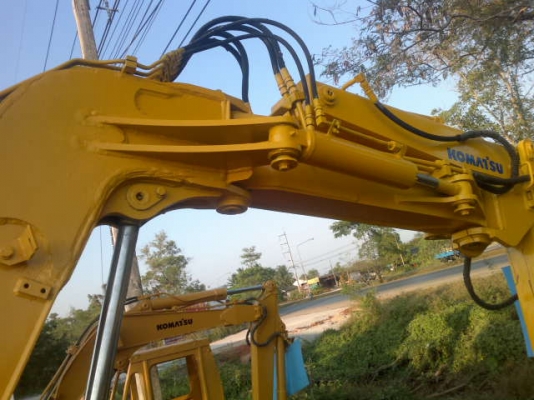 รถแบคโฮ KOMATSU 28UU สนใจติดต่อ 081 - 6079515 รถแบคโฮ KOMATSU 28UU สนใจติดต่อ 081 - 6079515