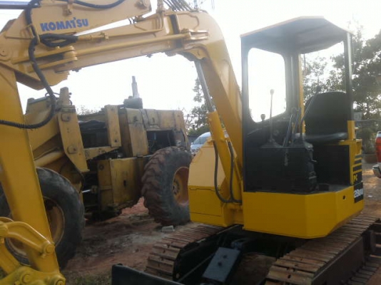 รถแบคโฮ KOMATSU 28UU สนใจติดต่อ 081 - 6079515 รถแบคโฮ KOMATSU 28UU สนใจติดต่อ 081 - 6079515